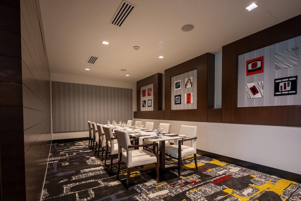 The Hotel At Kirkwood Center Cedar Rapids Extérieur photo